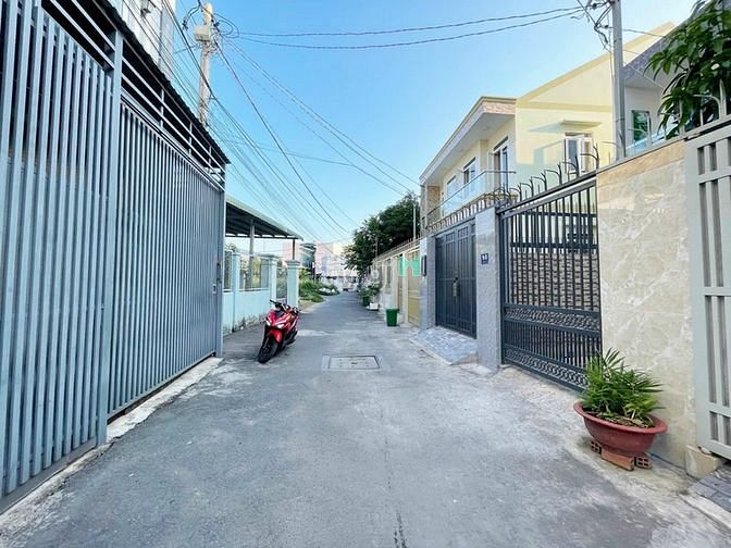 Hình ảnh Bán đất xây CHDV - cách Nguyễn Thị Định 250m. Ngang hơn 8m💥 giá Tốt
