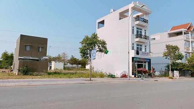 Hình ảnh Bán đất nền mặt tiền 80m2 đối diện BV Chợ Rẫy 2