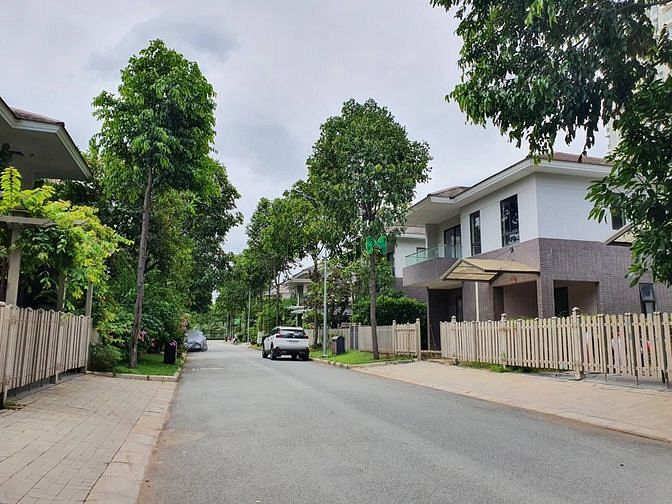 Hình ảnh Bán biệt thự khu compound, Villa cao cấp Valora Fuji, quận 9, 169m2.