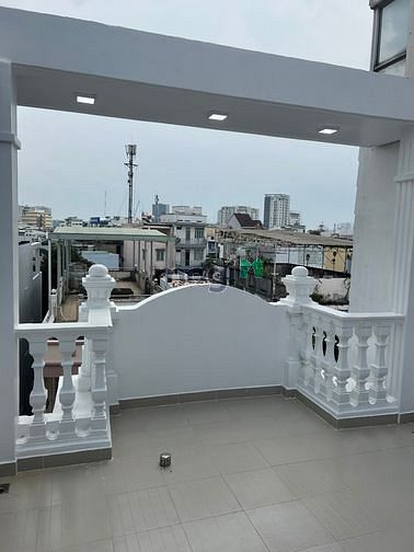 Hình ảnh Bán nhà HXH đường Hoàng Hoa Thám (4x19m) 5 tấm, 5PN 7WC