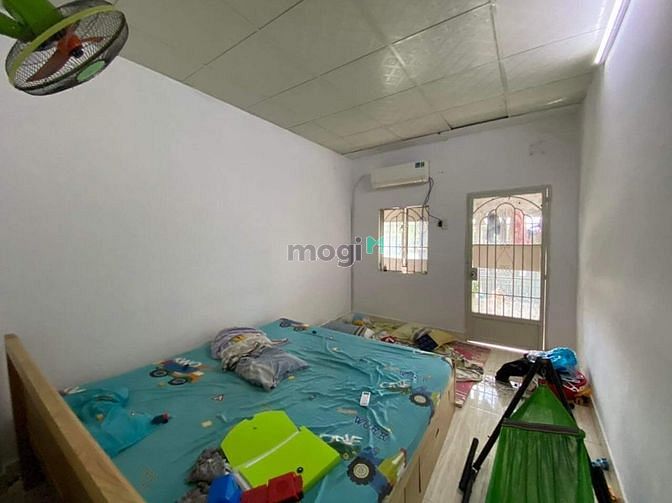 Hình ảnh 30m2 SHR 2 Tầng, Hẻm 3,5m Sát Mặt Tiền, -Lê Thị Riêng Q12