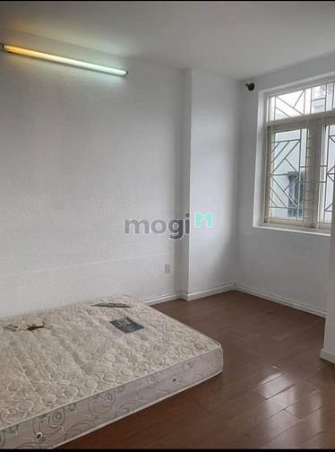 Hình ảnh Nhà bán giá rẻ - Đ.Võ Văn Kiệt - Q.8 - 39m2 - 2 tỷ SHR