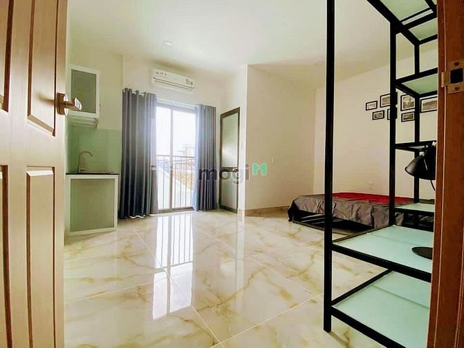 Hình ảnh Phòng Full NT , 30m2 , ban công rộng - thoáng ... view Landmark 81