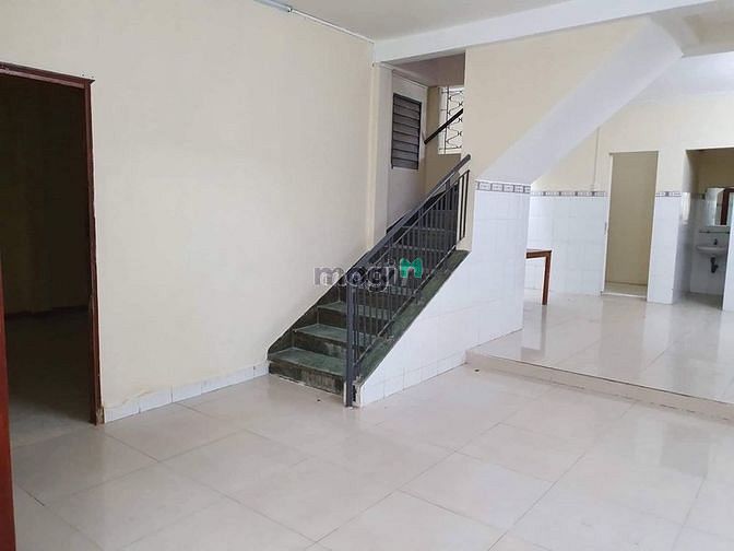 Hình ảnh Nhà mới mặt tiền Hùng Vương quận 5