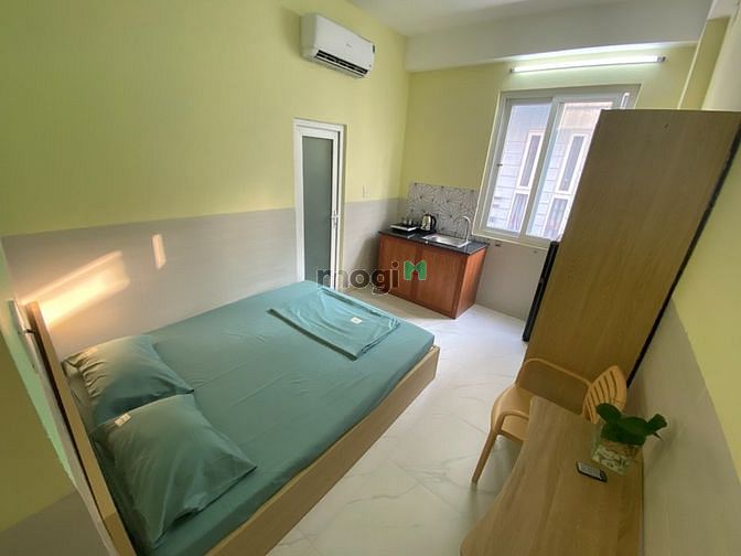 Hình ảnh CHDV có BAN CÔNG, GIÁ hạt dẻ - Ngay sát BẾN XE MIỀN ĐÔNG