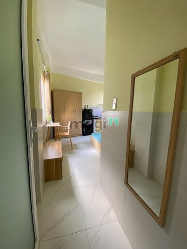 Hình ảnh CHDV có BAN CÔNG, GIÁ hạt dẻ - Ngay sát BẾN XE MIỀN ĐÔNG