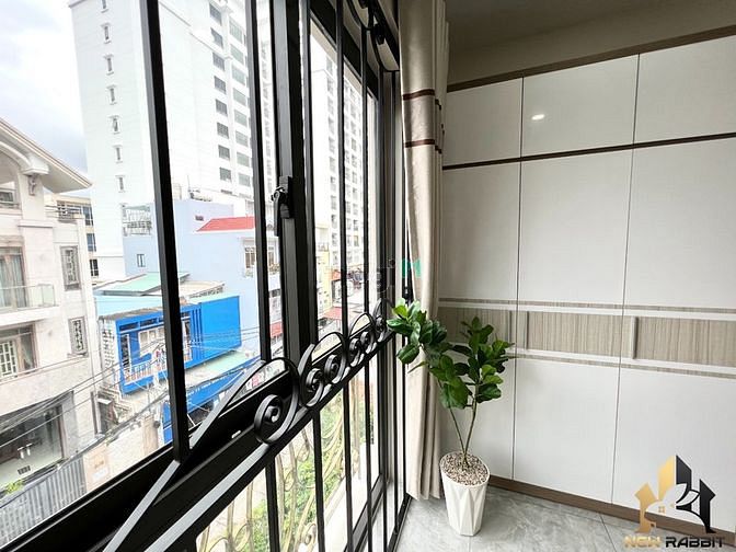 Hình ảnh Phòng STUDIO Có Cửa Sổ Lớn Tại BT
