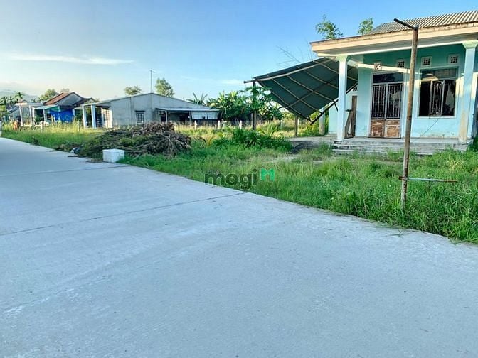 Hình ảnh Bán lô 170m2 Sát Đường lộ Xung quanh Biệt thự Người Pháp