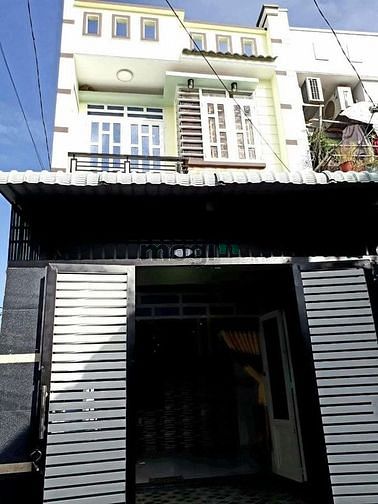 Hình ảnh Bán gấp nhà đường Xóm Chiếu; 46,5m2; sổ hồng riêng