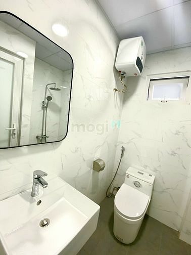 Hình ảnh Dạng phòng studio cửa sổ lớn, view landmark CÒN ĐÚNG 1 PHÒNG