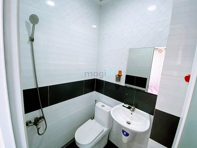 Hình ảnh Căn Hộ Mới Toanh Full Nội Thất Ngay CMT8 - Q10