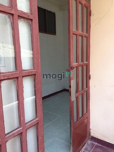 Hình ảnh Phòng 3tr có wc riêng, ban công chung, cửa sổ thoáng mát