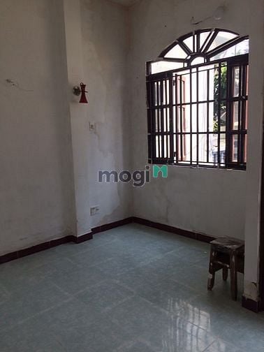 Hình ảnh Phòng 3tr có wc riêng, ban công chung, cửa sổ thoáng mát