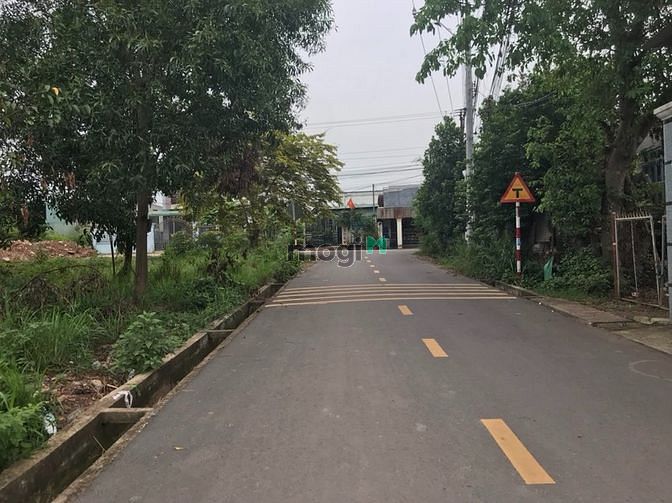 Hình ảnh bán đất mt nhựa ,thổ cư ,khu đông dan cư ,sổ hồng riêng
