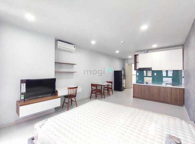 Hình ảnh Căn Hộ Cao Cấp Gần Trung Tâm New 100% Bancol & Cửa Sổ