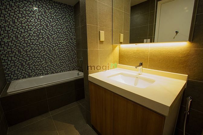 Hình ảnh Mb6623 nạp rút nhanh chóng REPUBLIC cao cấp 5*, tiện nghi đầy đủ, view sân bay