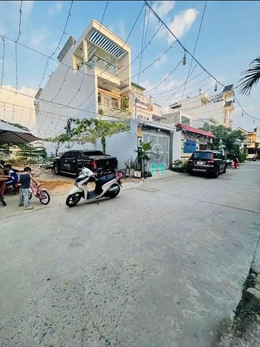 Hình ảnh Kẹt tiền bán gấp lô đất đường 48 HBC Thủ Đức 110m giảm 1.3tỷ còn 5.7tỷ