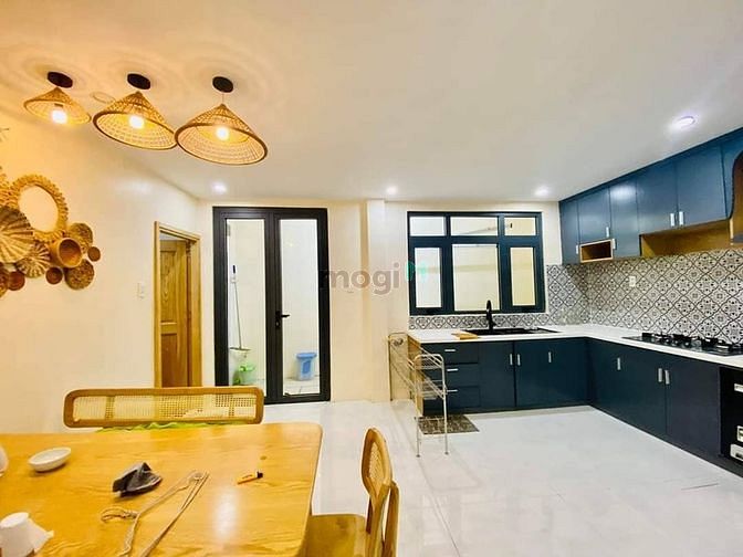 Hình ảnh Gấp hxh 65m2 lạc long quân tân bình chỉ 5 tỷ 8 tl