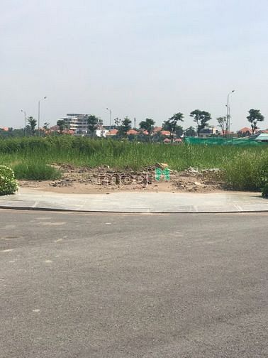 Hình ảnh Bán lô đất Đinh Thị Thi TP Thủ Đức, giá 3,2tỷ/85m2, sổ riêng, xây ngay