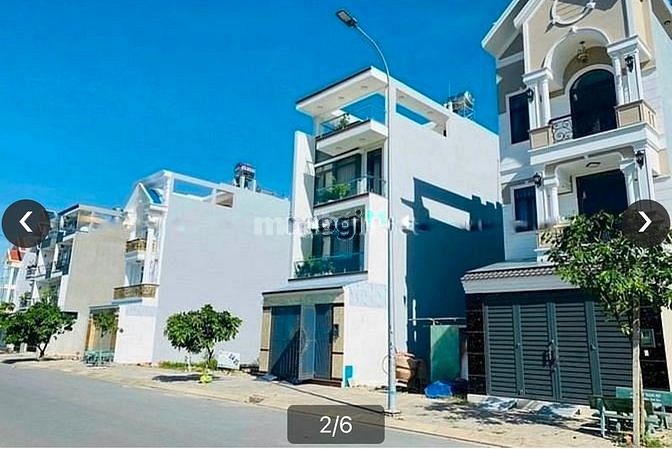 Hình ảnh Chính chủ cần bán gắp 90m2 đất thổ cư nằm liền kề EAON Bình tân