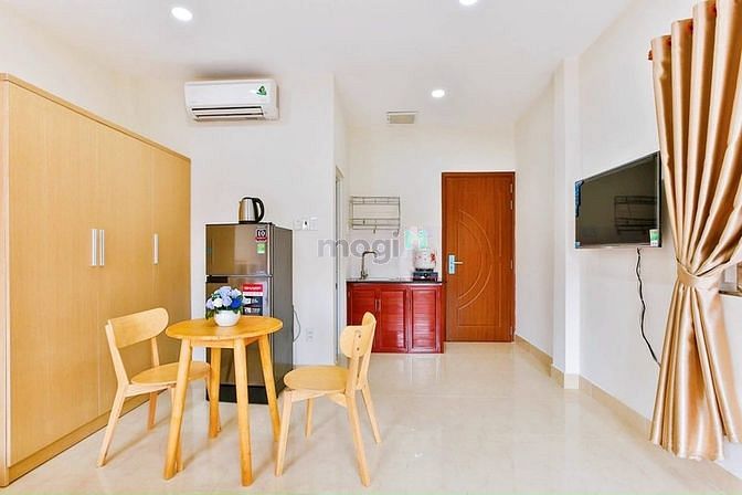 Hình ảnh Căn Hộ Dịch Vụ Ban Công + Thang Máy