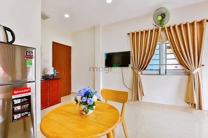 Hình ảnh Căn Hộ Dịch Vụ Ban Công + Thang Máy