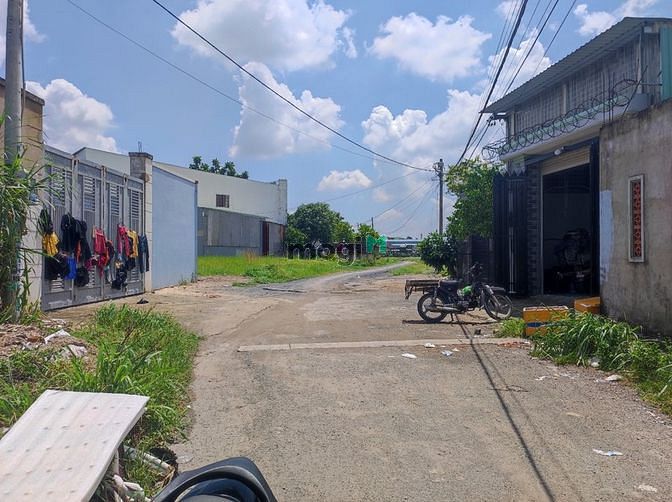Hình ảnh ĐẤT THỔ CƯ 1000m2 Mặt Tiền Cống Hộp Phan Văn Hớn và chợ đầu mối HócMôn