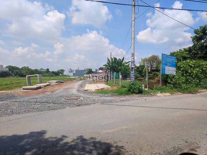 Hình ảnh ĐẤT THỔ CƯ 1000m2 Mặt Tiền Cống Hộp Phan Văn Hớn và chợ đầu mối HócMôn