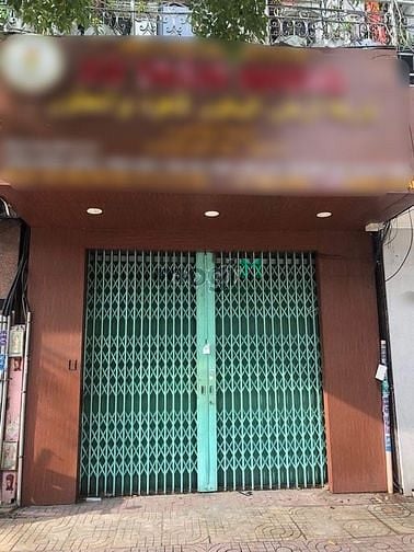 Hình ảnh Nhà suốt mặt tiền Trần Hưng Đạo quận 5