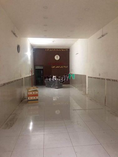 Hình ảnh Nhà suốt mặt tiền Trần Hưng Đạo quận 5