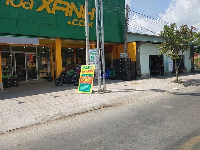Hình ảnh bán gấp lô đất mặt tiền cách chợ 200m.