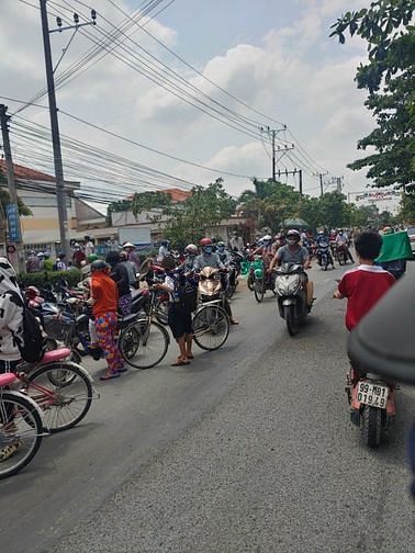 Hình ảnh bán gấp lô đất mặt tiền cách chợ 200m.