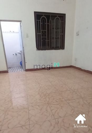 Hình ảnh Phòng 3tr5 có máy lạnh, tủ quần áo, wc riêng ở D2