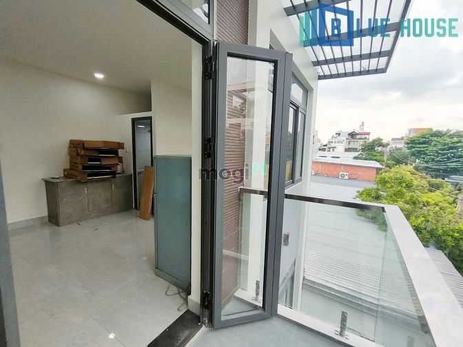 Hình ảnh Căn Hộ Mới_Ban Công_Full Nội Thất_Đang Hoàn Thiện