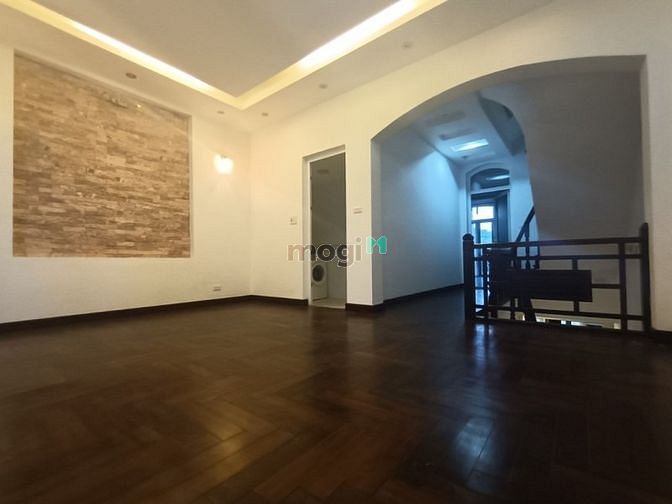 Hình ảnh Biệt Thự  4T nổi 1 hầm gra 110m2 KĐT Việt Hưng 18 tỷ