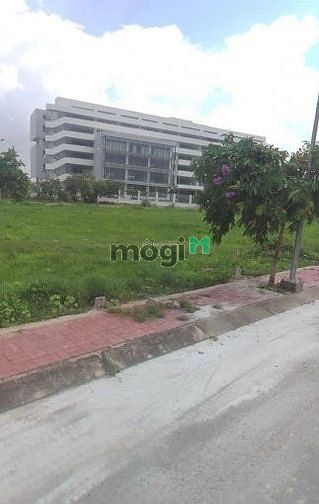 Hình ảnh Đất giá rẻ MT Dương Thị Giang, Quận 12. Liền kề ga Metro, sổ riêng.