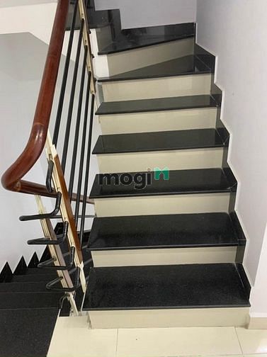 Hình ảnh Bán gấp nhà gần Vincom Quang Trung 2tỷ550