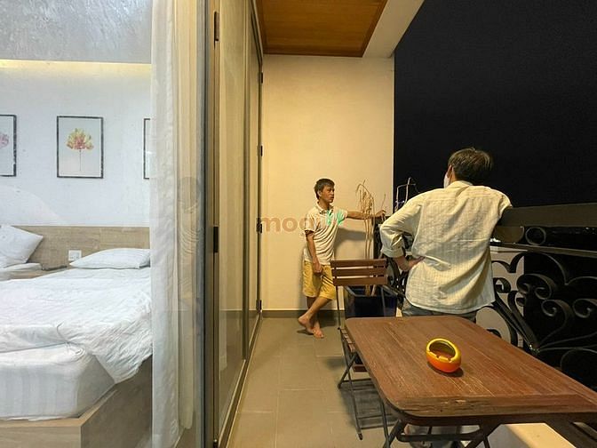 Hình ảnh Căn studio ban công lớn ngay trung tâm quận 4