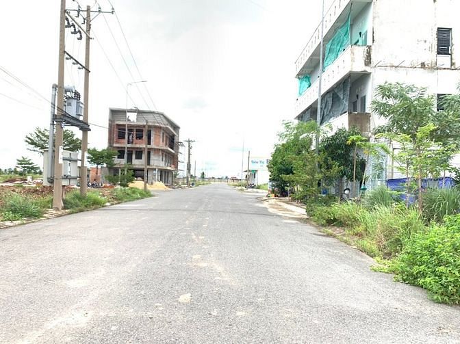 Hình ảnh Bán 3 nền liền kề 390m2 Đối diện KCN Boonchen