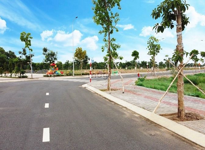 Hình ảnh Bán miếng đất mặt tiền Đinh Đức Thiện đường số 9