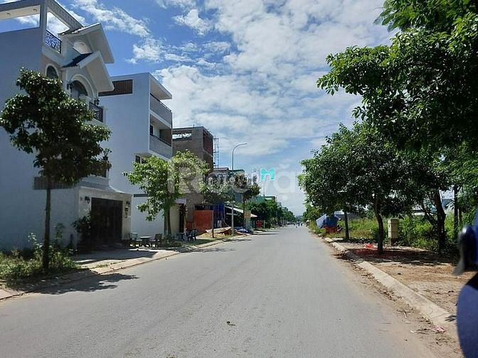 Hình ảnh Chính chủ cần sang tên gấp lô đất nền 80m2, Bình Chánh