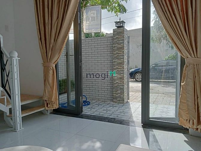 Hình ảnh Bán nhà chính chủ sổ riêng ngay chợ Nhị Xuân