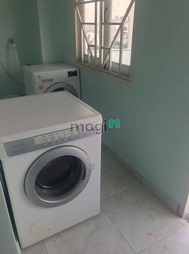 Hình ảnh Cho thuê phòng quận tân phú,có ban công và máy lạnh