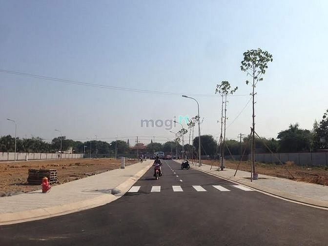 Hình ảnh Đất nền dự án nằm mặt tiền QL50 gần Cảng quốc tế Long An