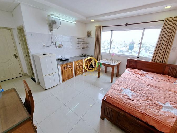 Hình ảnh Căn Hộ cửa sổ lớn thoáng mát đẹp CMT8 Quận 3