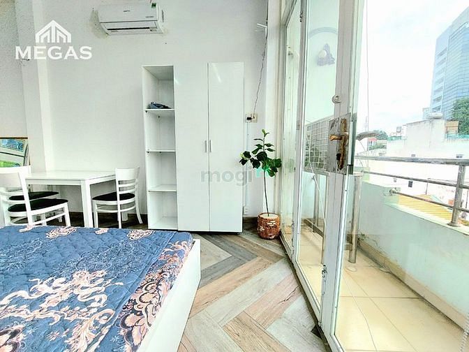 Hình ảnh CHDV cao cấp - cửa sổ ban công thoáng Q1
