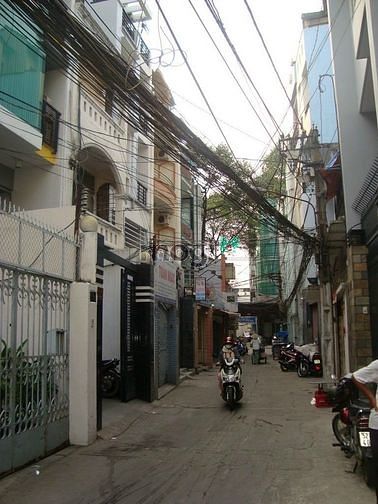 Hình ảnh Nhà hẻm xe tải Trần Hưng Đạo quận 5