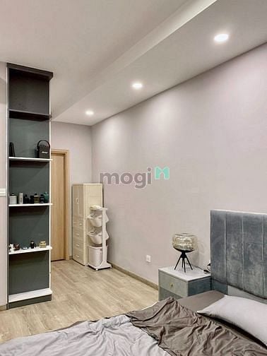 Hình ảnh Cần Bán Căn Hộ Full Nội Thất Mặt Tiền Đường Quận 2