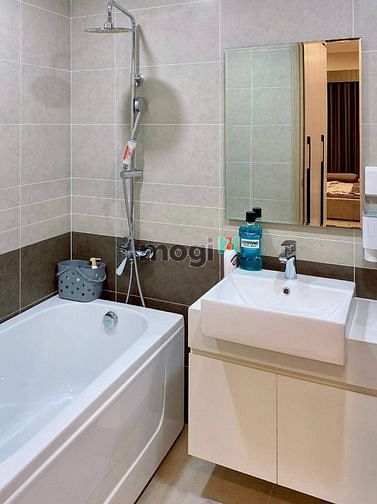 Hình ảnh Cần Bán Căn Hộ Full Nội Thất Mặt Tiền Đường Quận 2