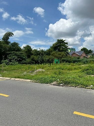 Hình ảnh Bán đất 80m2 tại Thạnh Xuân 52, Quận 12, giá 36 triệu/m2, sổ hồng.